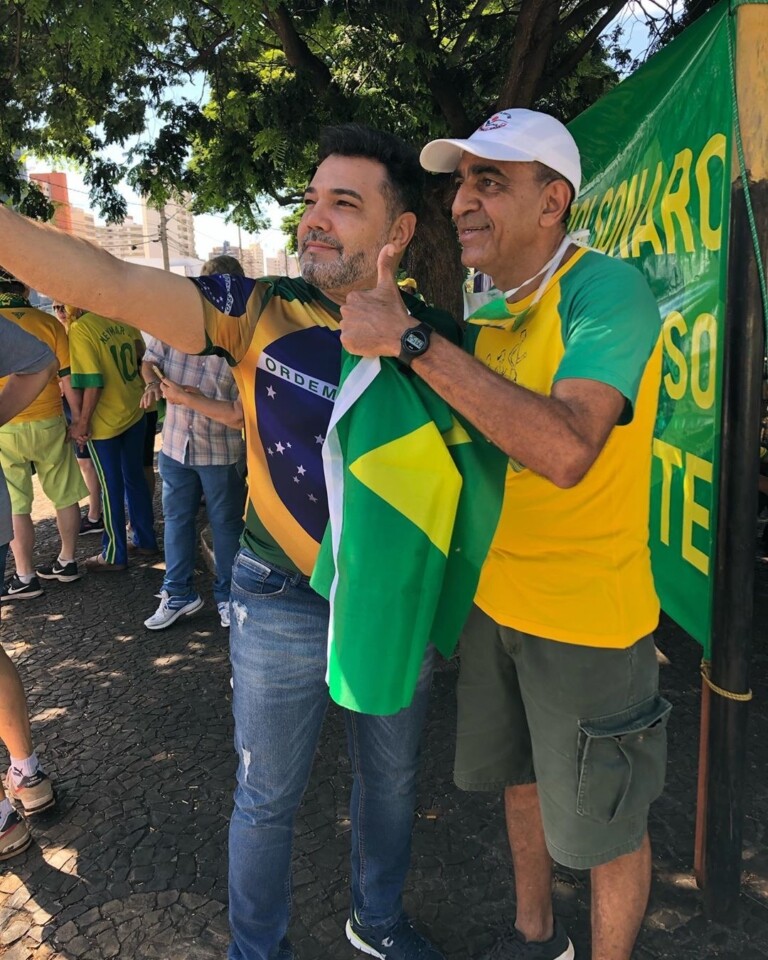 Marco Feliciano participa de protestos