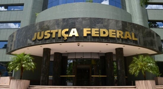 Justiça do Paraná determina bloqueio de R$ 18 milhões do PT em ação da Lava Jato
