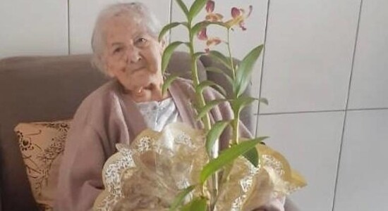 Aos 94 anos, Maria da Mata Mussi vence a Covid-19