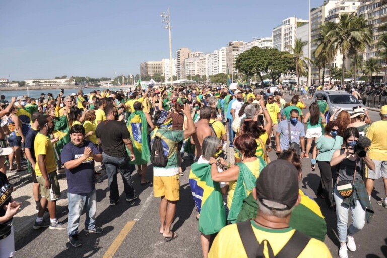 Brasileiros irão às ruas pelo voto impresso e auditável para o dia 1º de agosto