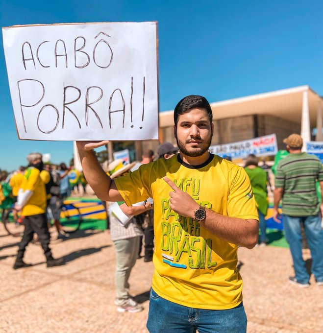 Brasília é marcada por manifestações pró-Bolsonaro