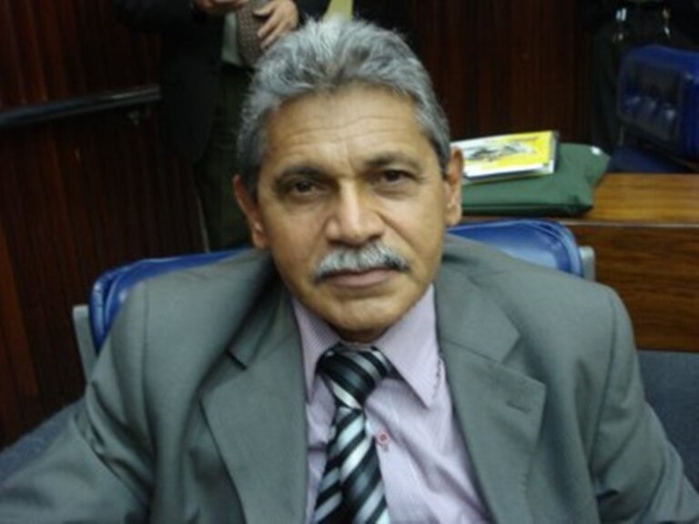 Ex-deputado e pastor Nivaldo Manoel