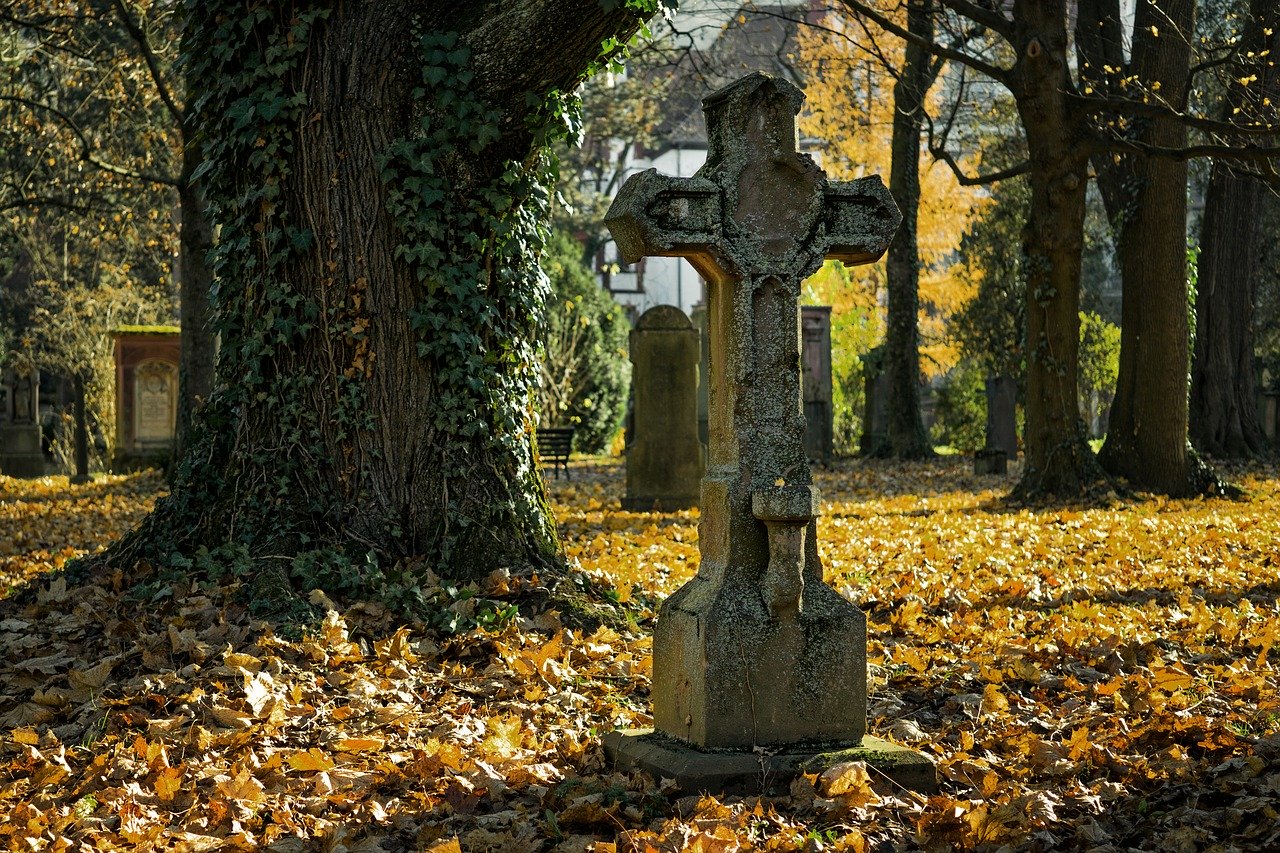 dia-certo-para-morte-cemiterio