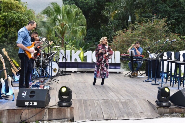 Sarando a Terra Ferida canta seus sucessos na live da MK Music