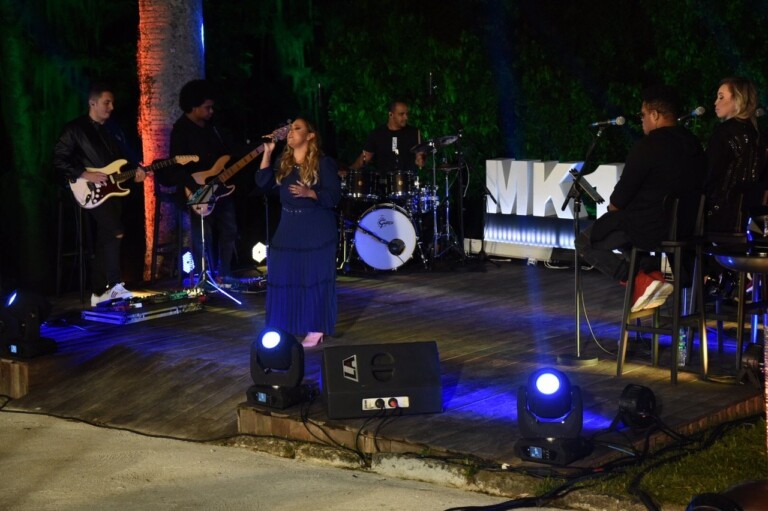 Bruna Karla participa do show live MK 10 Milhões