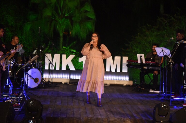 Midian Lima encerra live especial da MK Music