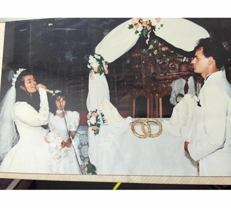 Damares e pastor Aldori de Oliveira completam 25 anos de casados