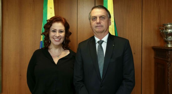 Deputada Carla Zambelli e presidente Jair Bolsonaro