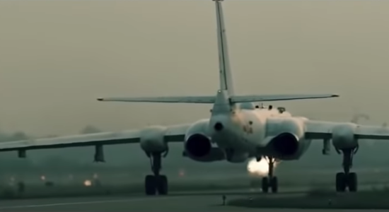 Força Aérea da China tira do ar propaganda acusada de usar imagens de filmes americanos