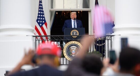 EUA: Trump participa de primeiro evento público após ter diagnóstico de Covid-19