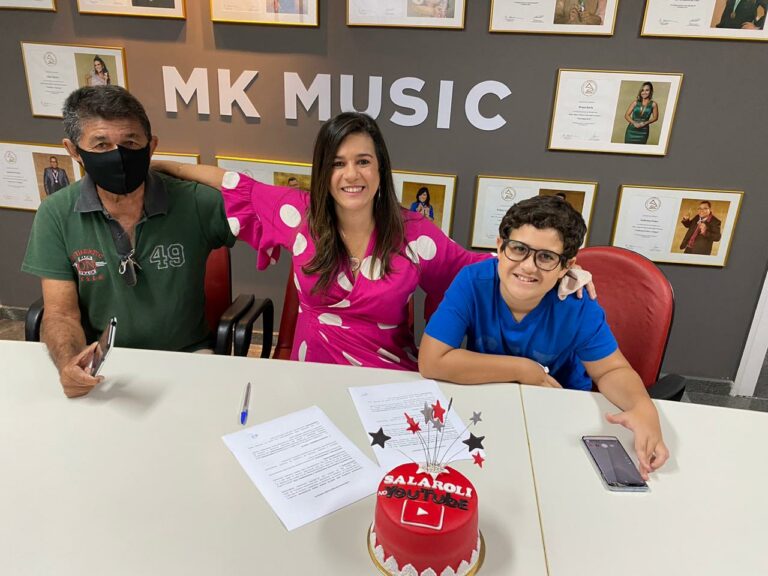 Elisangela Salaroli assina com a MK NetWork: Quero levar alegria!
