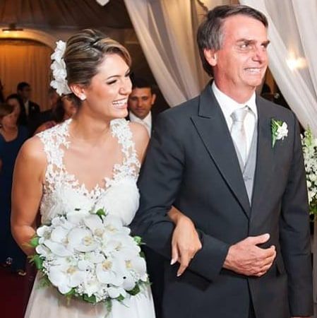 Jair e Michelle Bolsonaro completam 13 anos de casamento