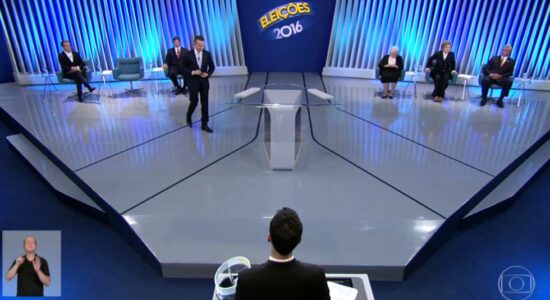 Globo ainda não marcou data de debate