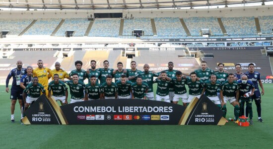 Com gol aos 53 do 2º tempo, Palmeiras vence o Santos e fatura a Libertadores