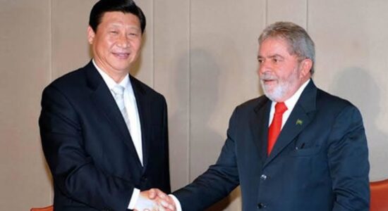 Xi Jinping e o ex-presidente Luiz Inácio Lula da Silva
