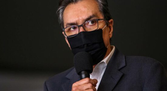 Pneumologista Carlos Carvalho é critico da cloroquina