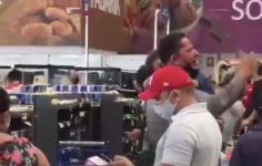 Desespero: Homem pede ajuda em supermercado de Goiânia