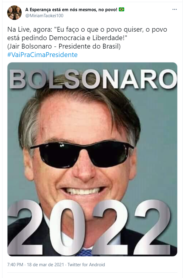 Apoiadores pedem atitude de Bolsonaro e lançam #VaiPraCimaPresidente