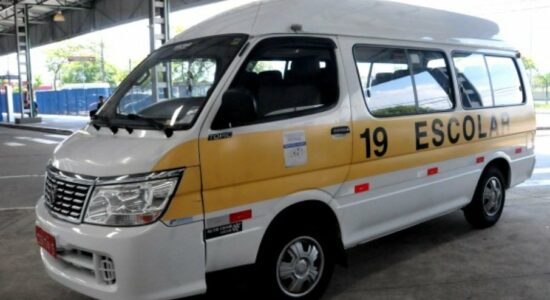 Vans escolares serão usadas para transportar mortos em São Paulo