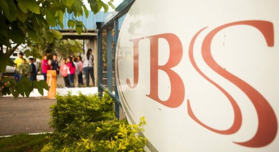 JBS anuncia abertura de vagas de emprego