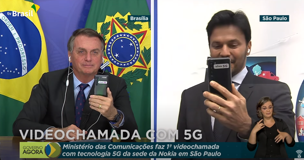 Bolsonaro e Fábio Faria fazem primeira videochamada em 5G do Brasil