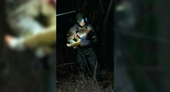 Texas Rangers resgatam bebê de 6 meses jogada em rio por traficantes