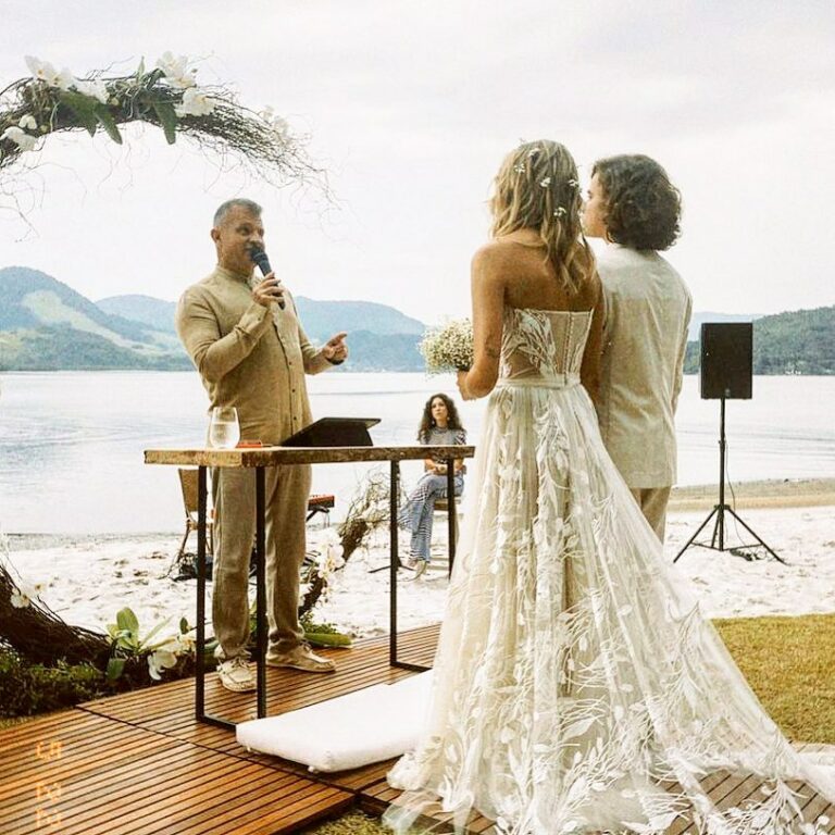 Casamento da modelo Sasha Meneghel e o cantor gospel João Figueiredo