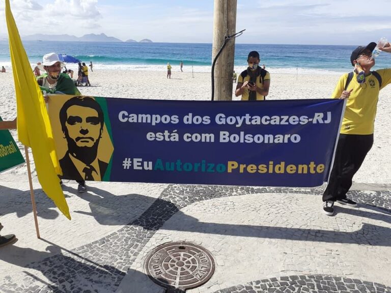 Manifestantes saíram por todo o país pedindo ação de Jair Bolsonaro contra suposto golpe de Estado em curso no Congresso e no STF