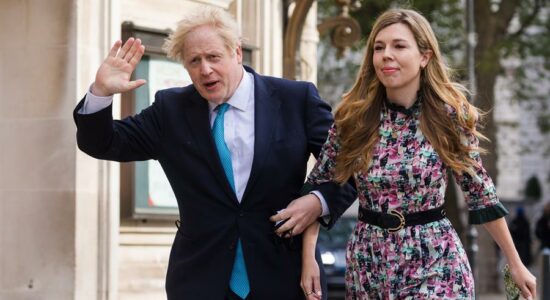 Primeiro-ministro Boris Johnson e a esposa, Carrie Symonds