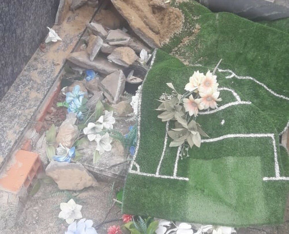 Túmulo é depredado e crânio é furtado em cemitério do Vale do Itajaí