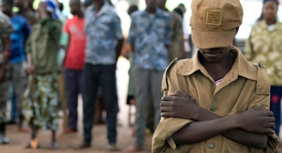 Mais de 2 mil crianças morreram em conflitos armados em 2020
