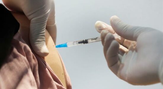 Mais de 27% da população já foi vacinada