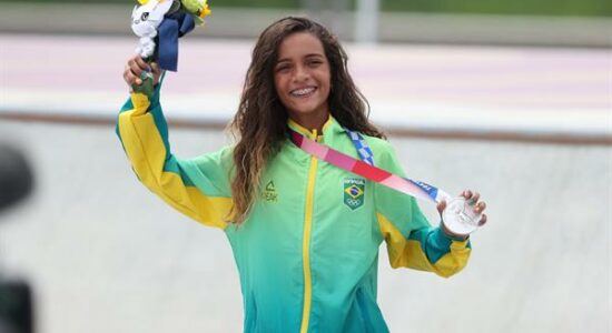 Rayssa conquistou a medalha de prata nas Olimpíadas de Tóquio
