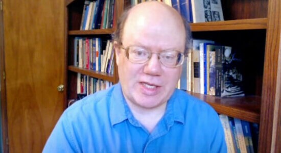 Larry Sanger criticou viés de esquerda adotado pela Wikipedia