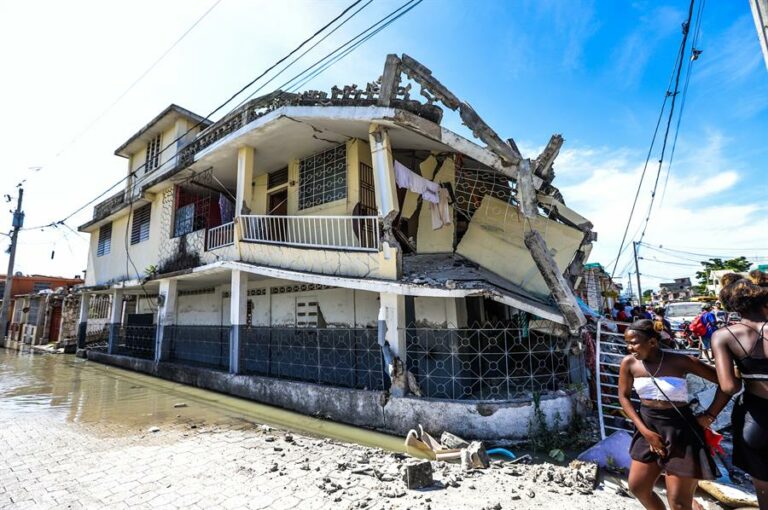 Forte terremoto provoca mortes e deixa feridos no Haiti