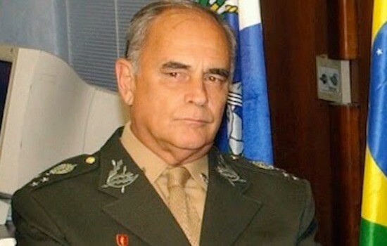 Agosto: General de Exército Rômulo Bini morreu aos 81 anos. A causa da morte não foi revelada