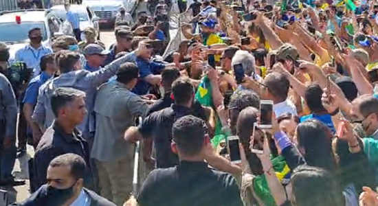Presidente encontra apoiadores em Cuiabá