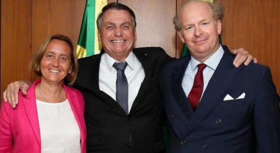 Presidente Jair Bolsonaro e a deputada alemã Beatrix von Storch