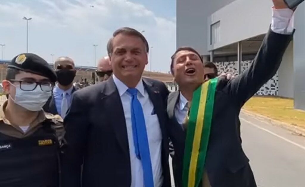 Bolsonaro e sósia mineiro