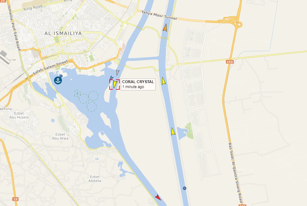 Navio bloqueia passagem no Canal de Suez, em novo incidente