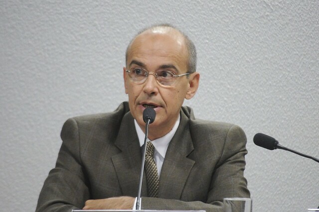 MAURO LUIZ DE BRITO RIBEIRO – Presidente do Conselho Federal de Medicina
