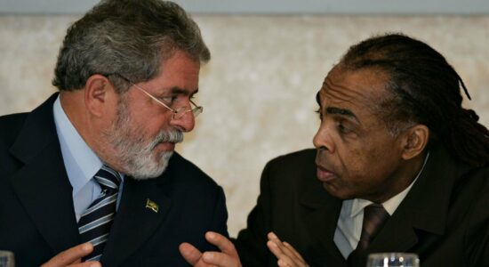 Ex-presidente Lula ao lado de Gilberto Gil