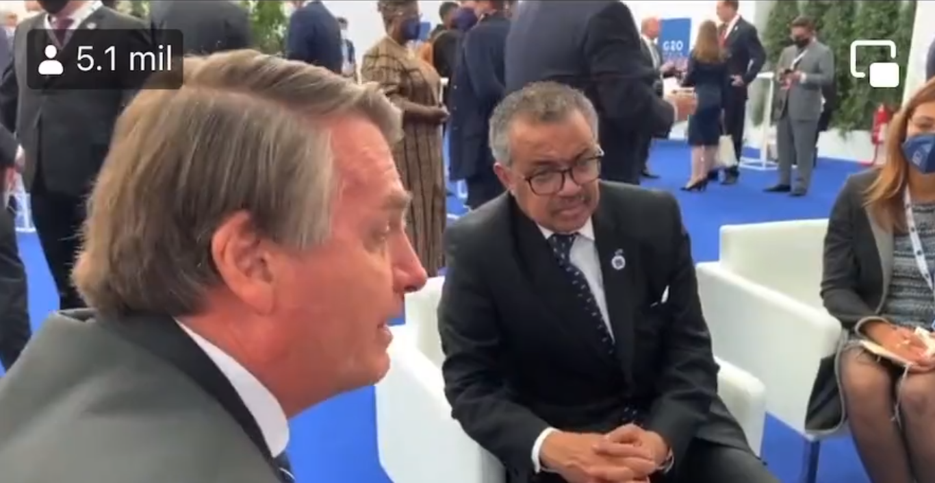Presidente Jair Bolsonaro em conversa com o diretor geral da OMS, Tedros