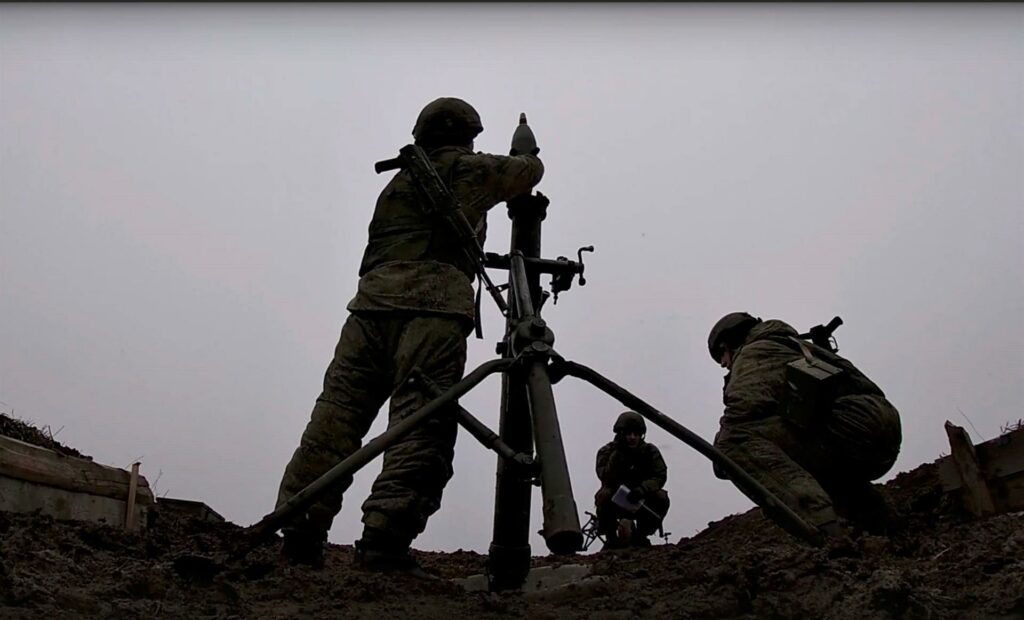Rússia faz exercícios militares na fronteira com a Ucrânia