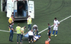 Jogador saiu de campo na ambulância em jogo da Copinha