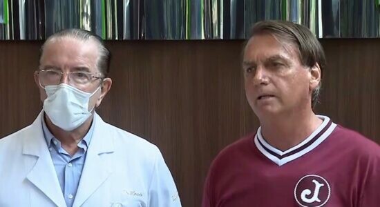 Presidente Jair Bolsonaro e o doutor Antonio Luiz Macedo