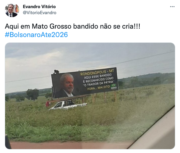 Em meio à queda de Lula nas pesquisas, web volta a fazer campanha pela reeleição de Jair Bolsonaro
