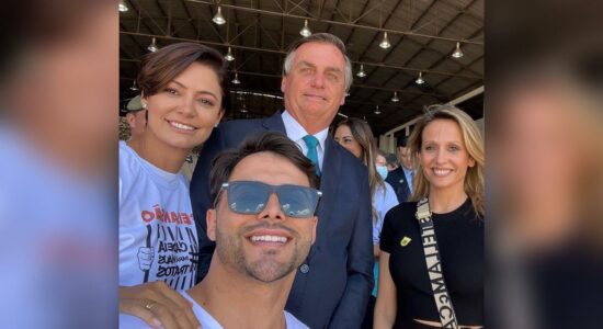 Agustin mostrou encontro de Luisa Mell com Bolsonaro e Michelle