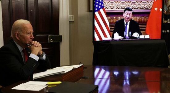 Presidentes Joe Biden e XI Jinping conversam sobre guerra na Ucrânia