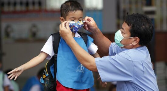 China registra primeiro caso de gripe aviária H3N8 em humanos